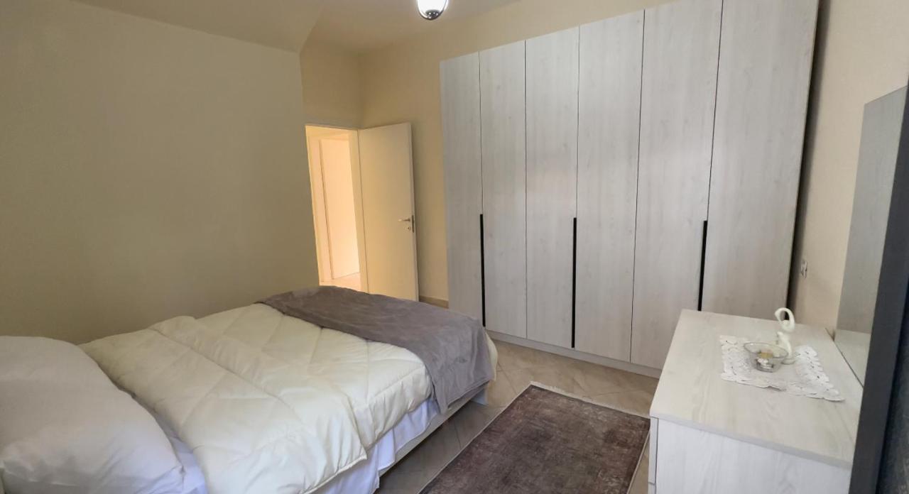 Villa Apartments S&F City Centre Tirana Eksteriør billede