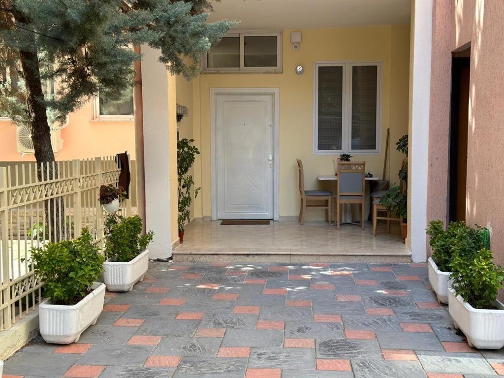 Villa Apartments S&F City Centre Tirana Eksteriør billede