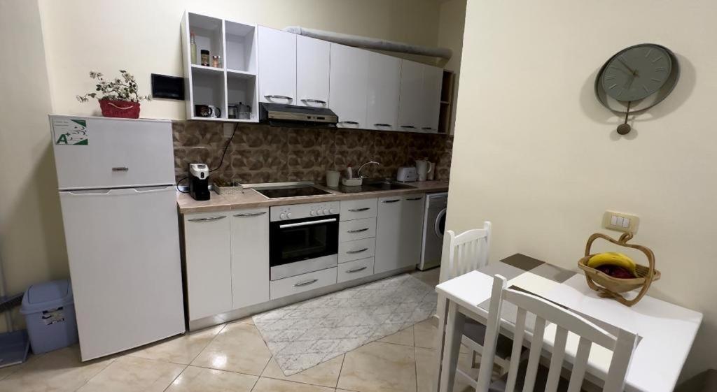 Villa Apartments S&F City Centre Tirana Eksteriør billede